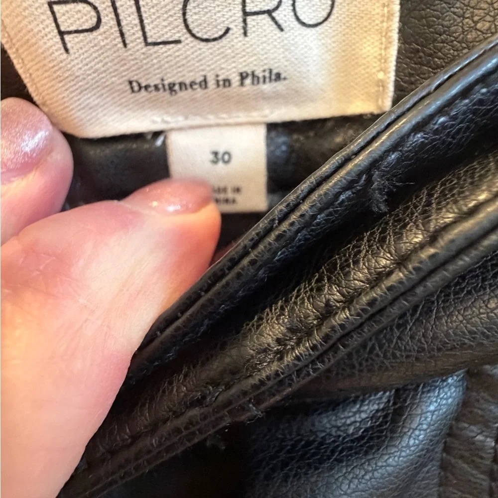 NWT new 30 Anthropologie pilcro cropped faux leather moto pants black short